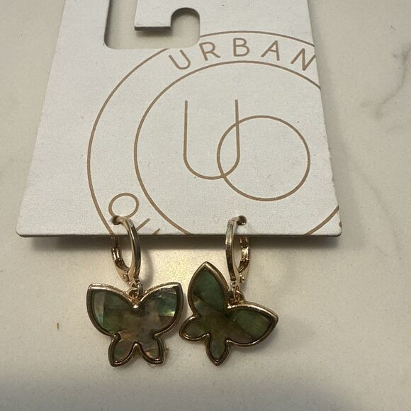 Urban Outfitters Lot of 8 Pairs GoldTone, Butterfly, Heart, Flowers Earrings NWT - Picture 2 of 9